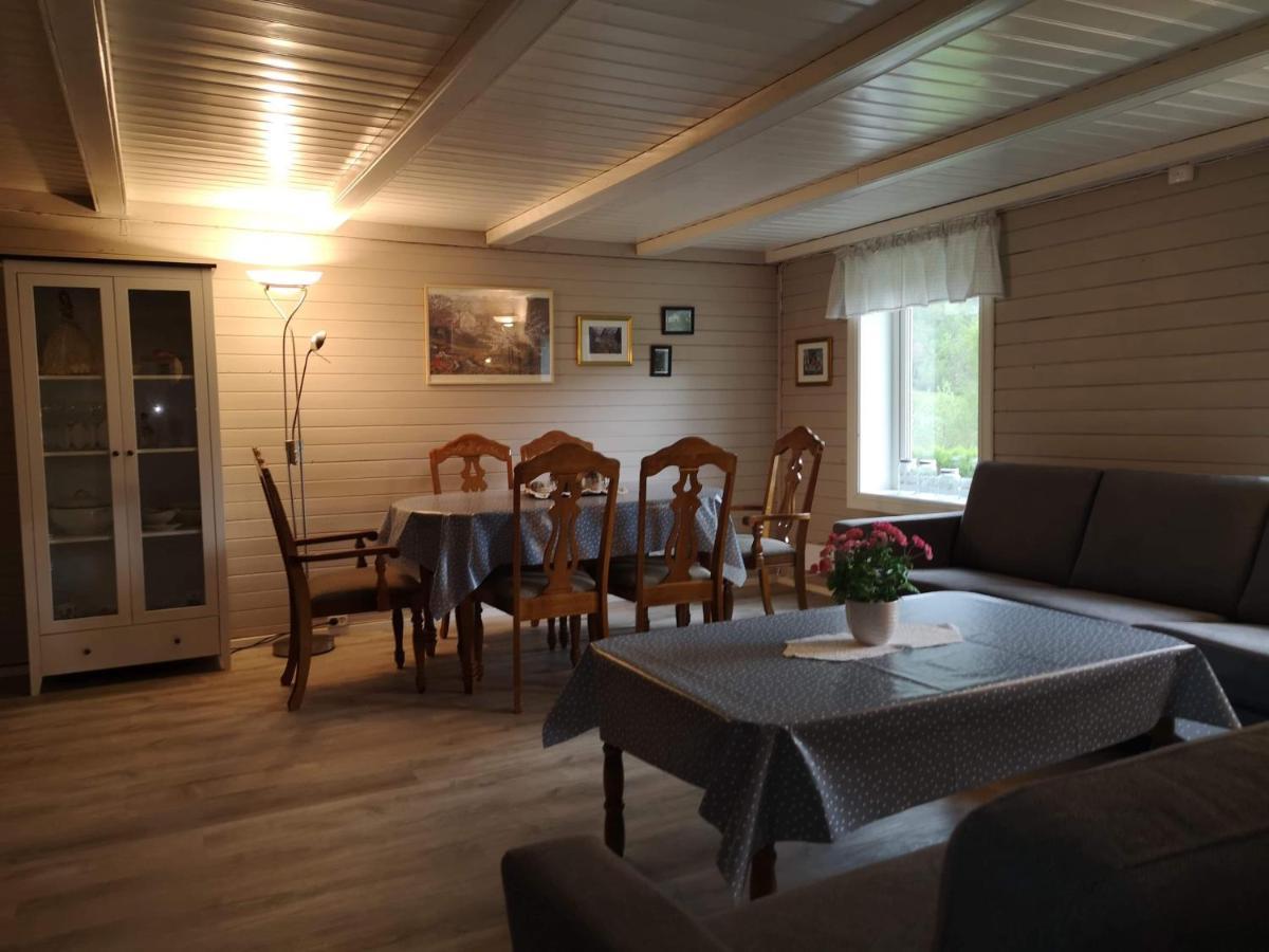 Hansali Holiday Home Fjaerland Bagian luar foto