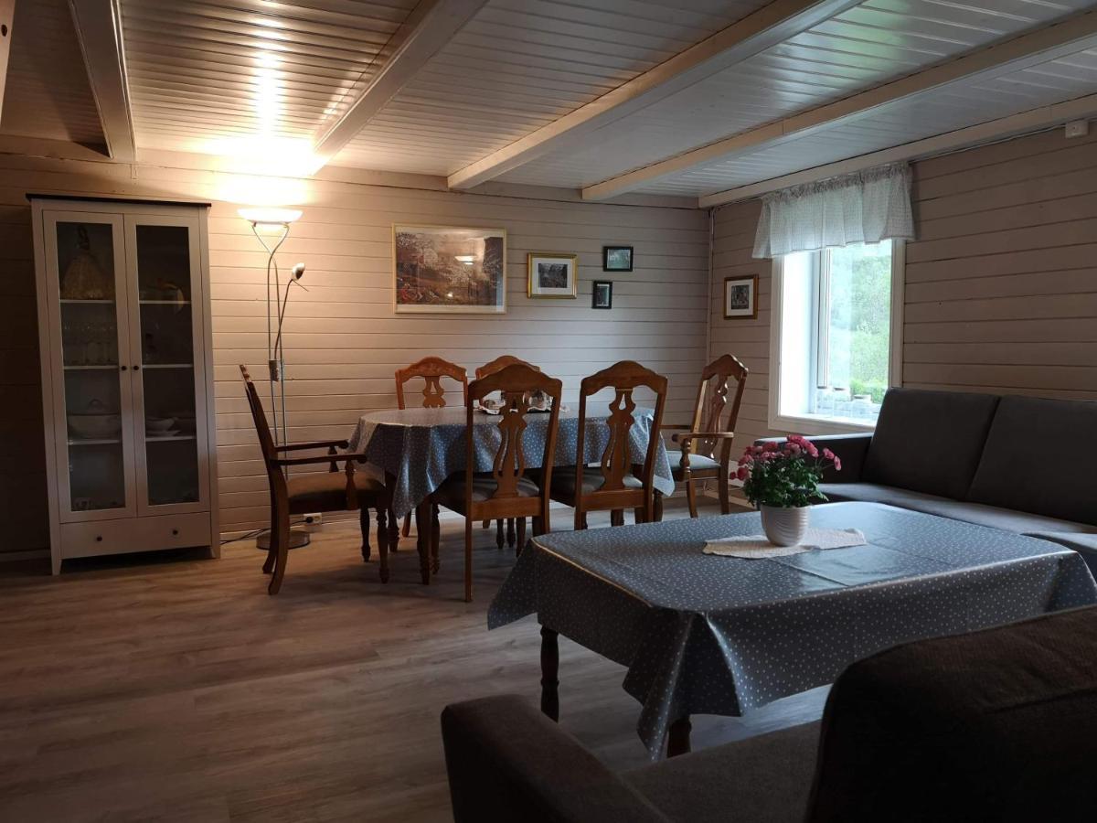 Hansali Holiday Home Fjaerland Bagian luar foto