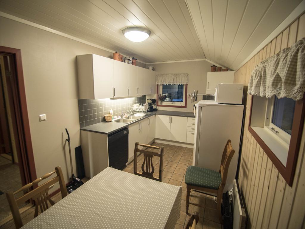 Hansali Holiday Home Fjaerland Bagian luar foto